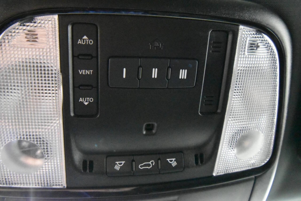 2022 Dodge Durango R/T, Gris, Mileage: 21,158 - photo 24