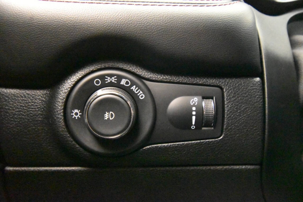 2022 Dodge Durango R/T, Gris, Mileage: 21,158 - photo 30