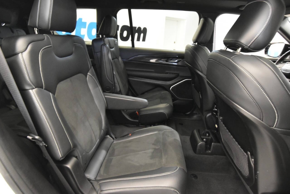 2021 Jeep Grand Cherokee L, White, Mileage: 58,571 - photo 16