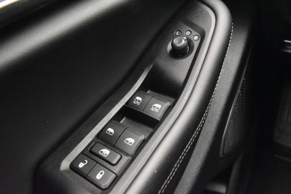 2021 Jeep Grand Cherokee L, White, Mileage: 58,571 - photo 31