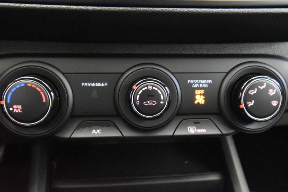 2023 Kia Forte LXS, Black, Mileage: 62,296 - photo 18