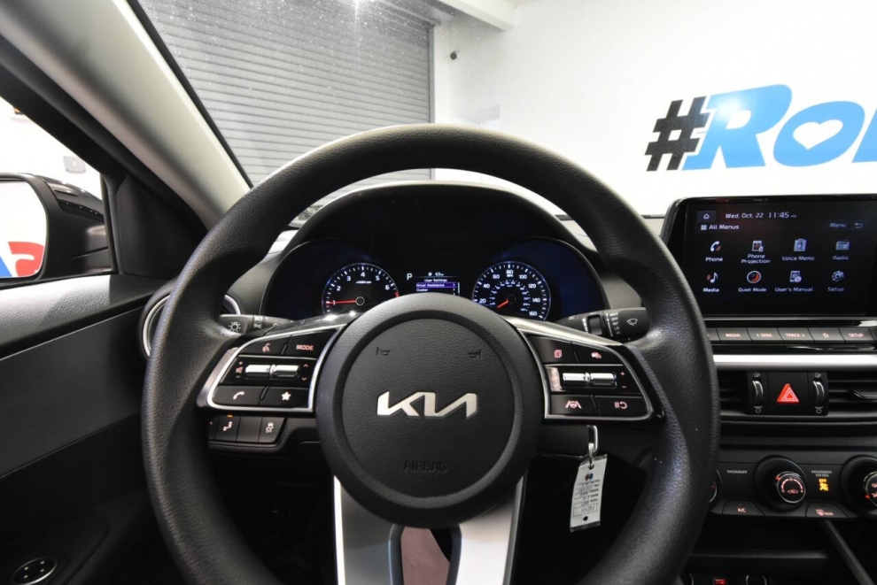 2023 Kia Forte LXS, Black, Mileage: 62,296 - photo 21