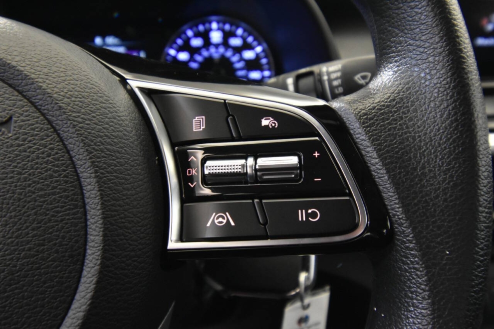 2023 Kia Forte LXS, Black, Mileage: 62,296 - photo 23