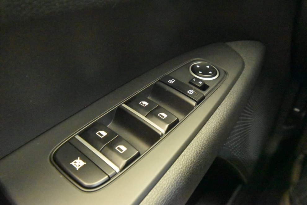 2023 Kia Forte LXS, Black, Mileage: 62,296 - photo 26