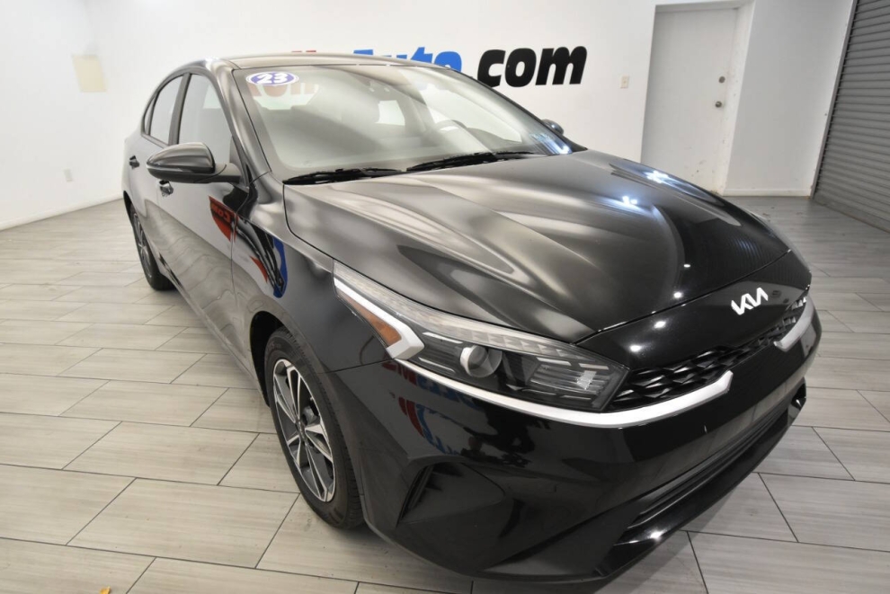 2023 Kia Forte LXS, Black, Mileage: 62,296 - photo 6