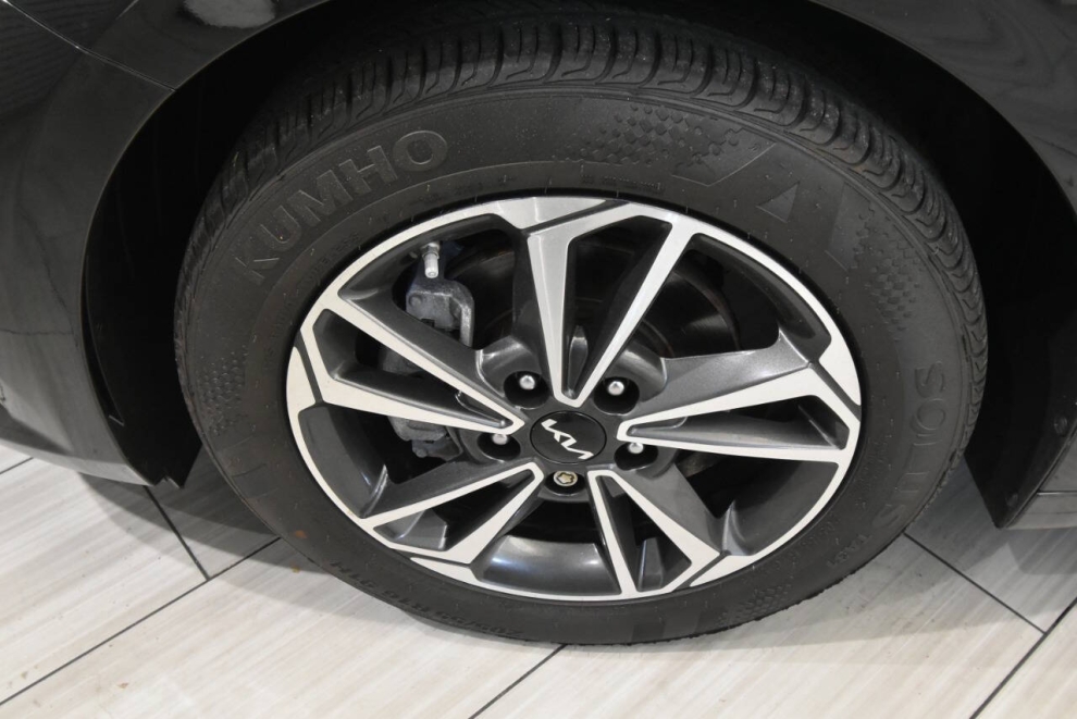 2023 Kia Forte LXS, Black, Mileage: 62,296 - photo 9