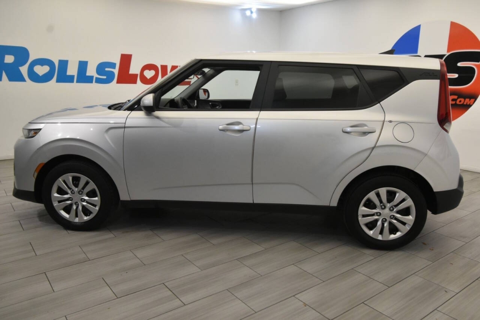 2021 Kia Soul LX, Silver, Mileage: 39,973 - photo 1
