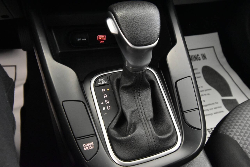 2021 Kia Soul LX, Silver, Mileage: 39,973 - photo 17