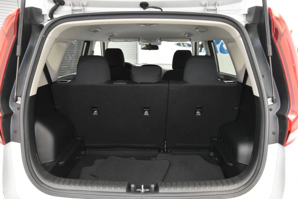 2021 Kia Soul LX, Silver, Mileage: 39,973 - photo 28