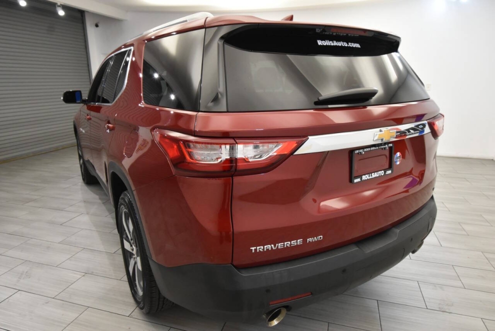2018 Chevrolet Traverse LT Leather 4x4 4dr SUV, Red, Mileage: 97,816 - photo 2