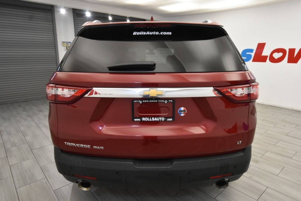 2018 Chevrolet Traverse LT Leather 4x4 4dr SUV, Red, Mileage: 97,816 - photo 3