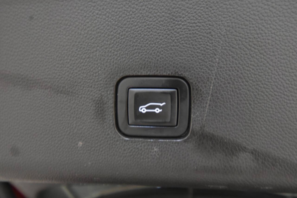 2018 Chevrolet Traverse LT Leather 4x4 4dr SUV, Red, Mileage: 97,816 - photo 35