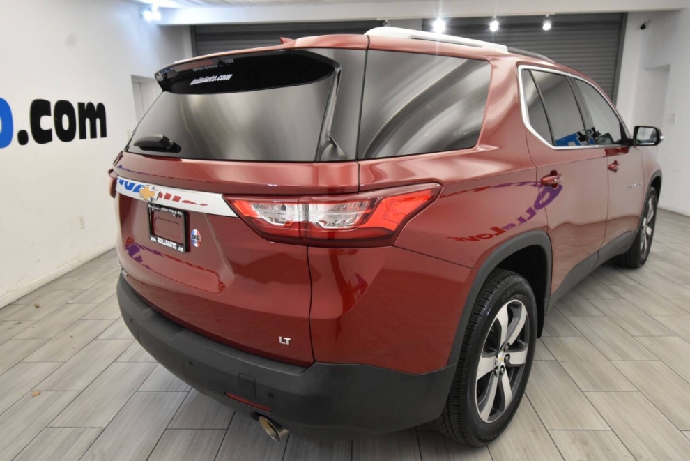 2018 Chevrolet Traverse LT Leather 4x4 4dr SUV, Red, Mileage: 97,816 - photo 4