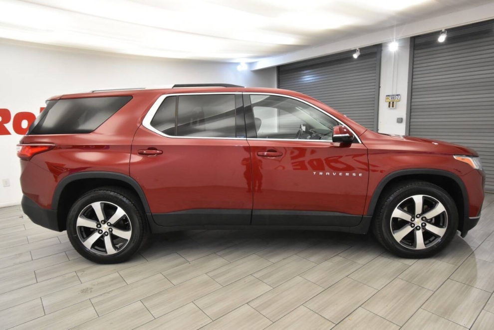 2018 Chevrolet Traverse LT Leather 4x4 4dr SUV, Red, Mileage: 97,816 - photo 5