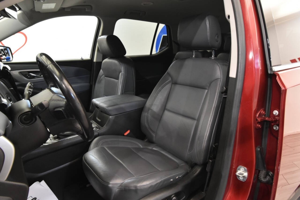 2018 Chevrolet Traverse LT Leather 4x4 4dr SUV, Red, Mileage: 97,816 - photo 9