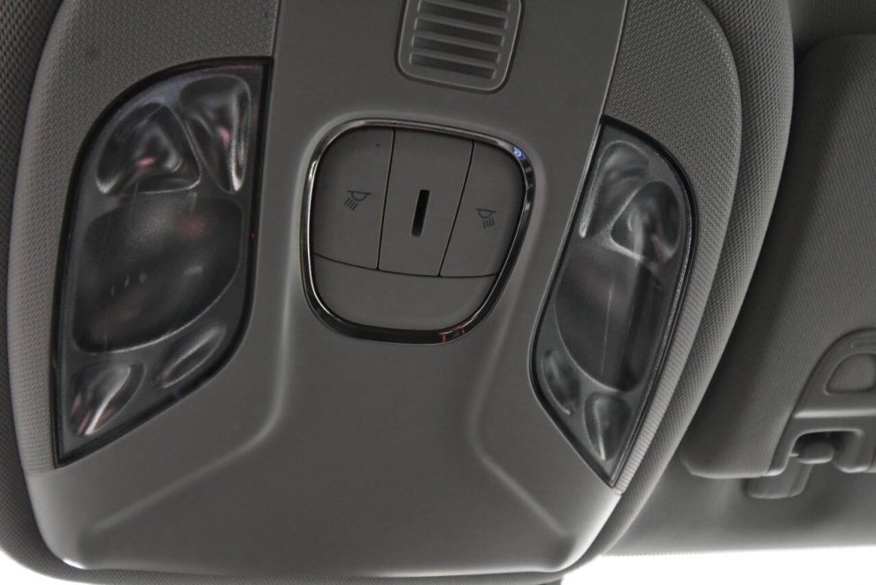 2021 Jeep Compass Trailhawk 4x4 4dr SUV, Silver, Mileage: 59,477 - photo 23