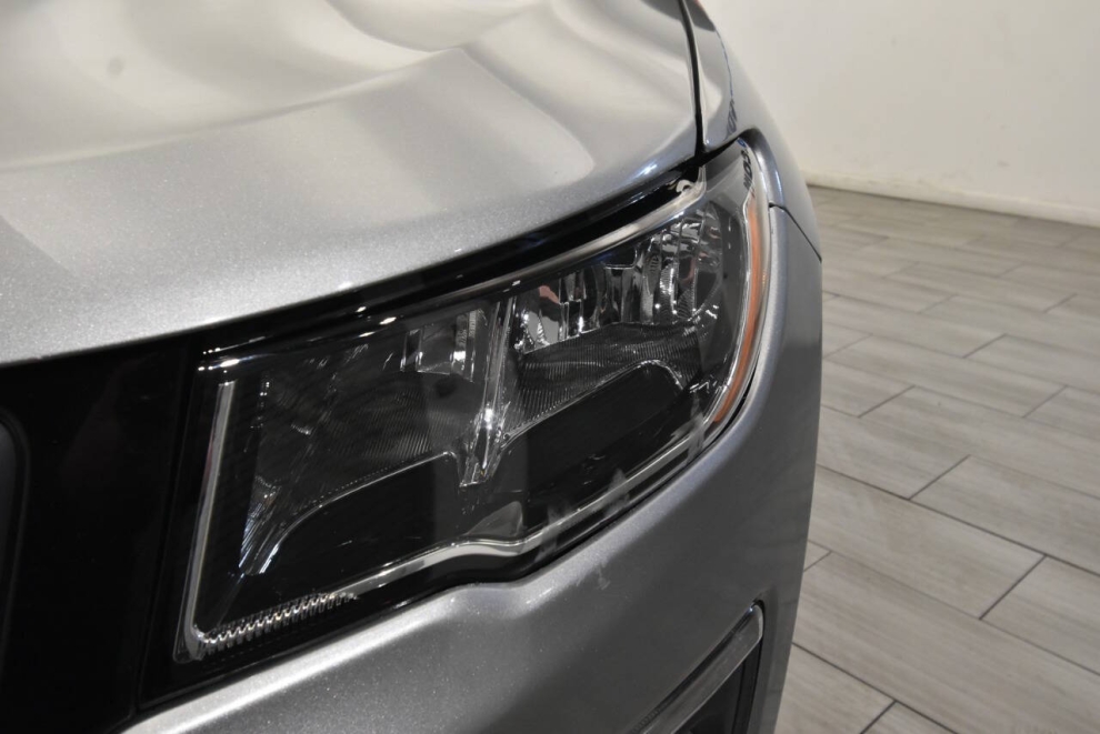 2021 Jeep Compass Trailhawk 4x4 4dr SUV, Silver, Mileage: 59,477 - photo 8