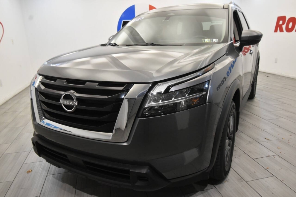 2022 Nissan Pathfinder SV AWD 4dr SUV, Gray, Mileage: 74,895 