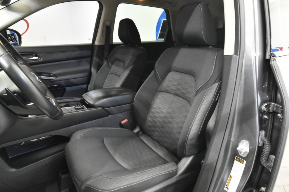 2022 Nissan Pathfinder SV AWD 4dr SUV, Gray, Mileage: 74,895 - photo 10