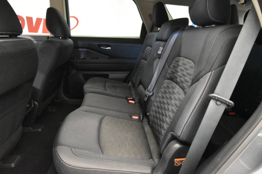 2022 Nissan Pathfinder SV AWD 4dr SUV, Gray, Mileage: 74,895 - photo 13