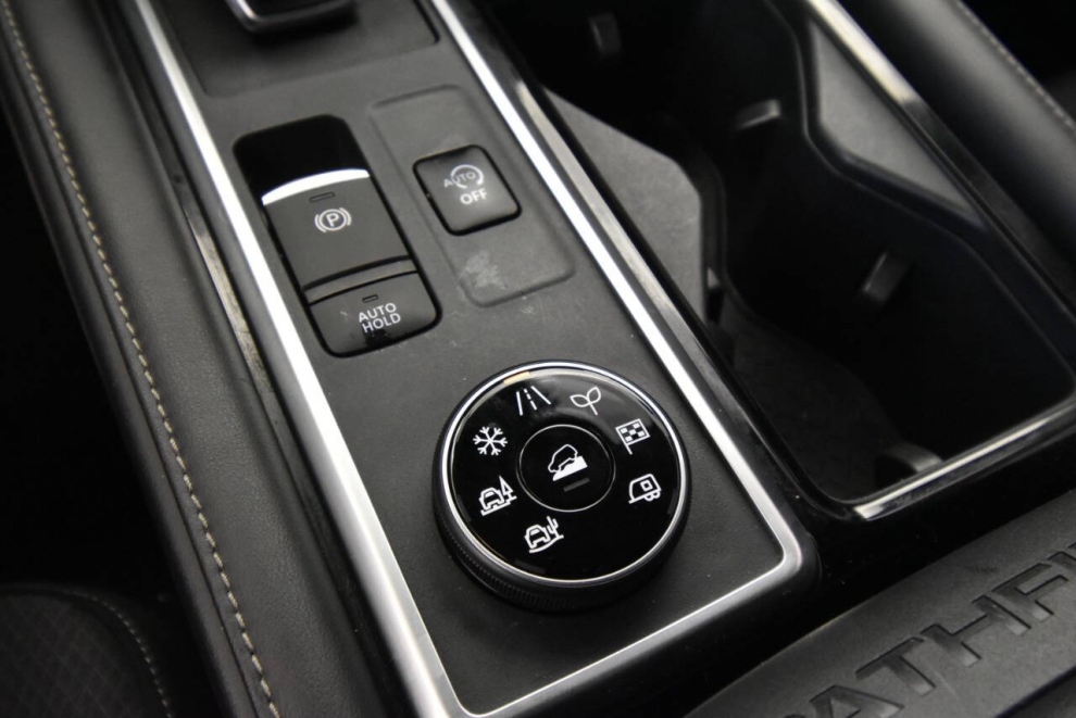 2022 Nissan Pathfinder SV AWD 4dr SUV, Gray, Mileage: 74,895 - photo 19