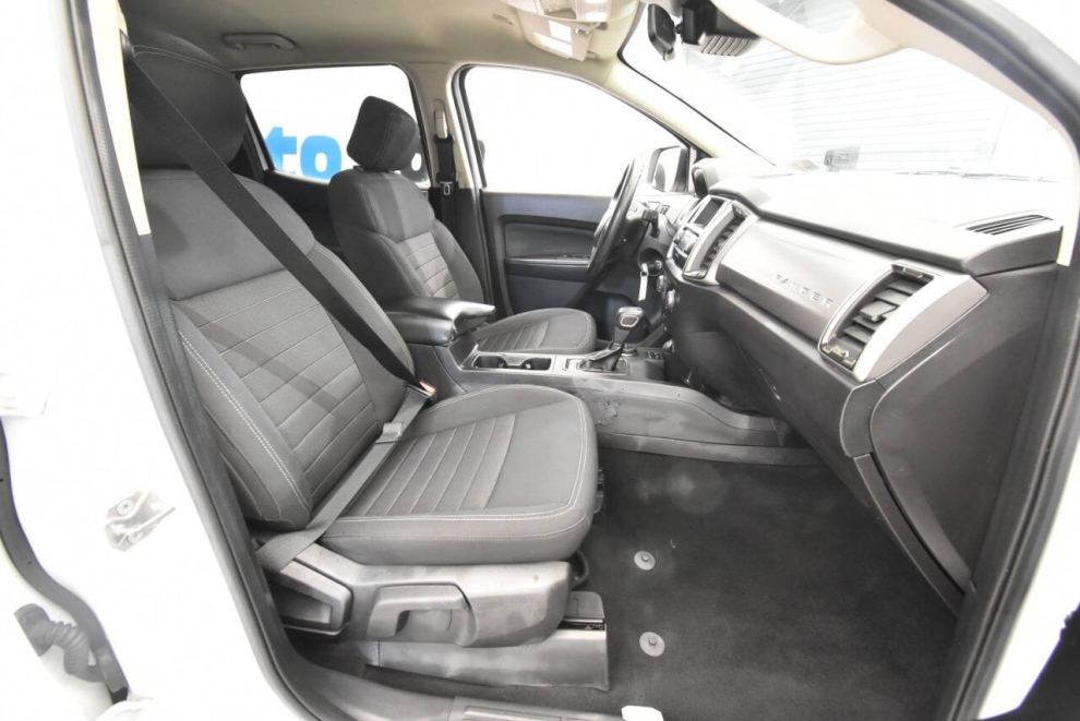 2019 Ford Ranger XLT, White, Mileage: 100,084 - photo 17