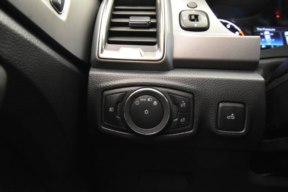 2019 Ford Ranger XLT, White, Mileage: 100,084 - photo 28