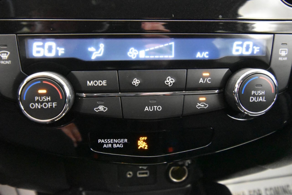 2018 Nissan Rogue SV, Silver, Mileage: 62,145 - photo 18