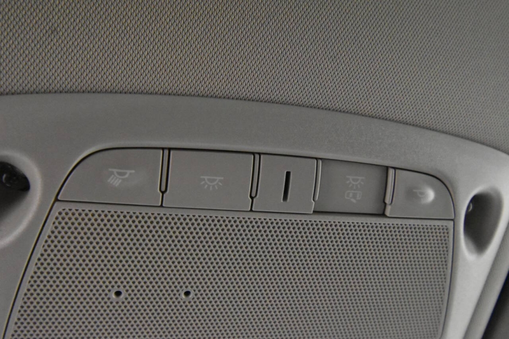 2018 Nissan Rogue SV, Silver, Mileage: 62,145 - photo 21