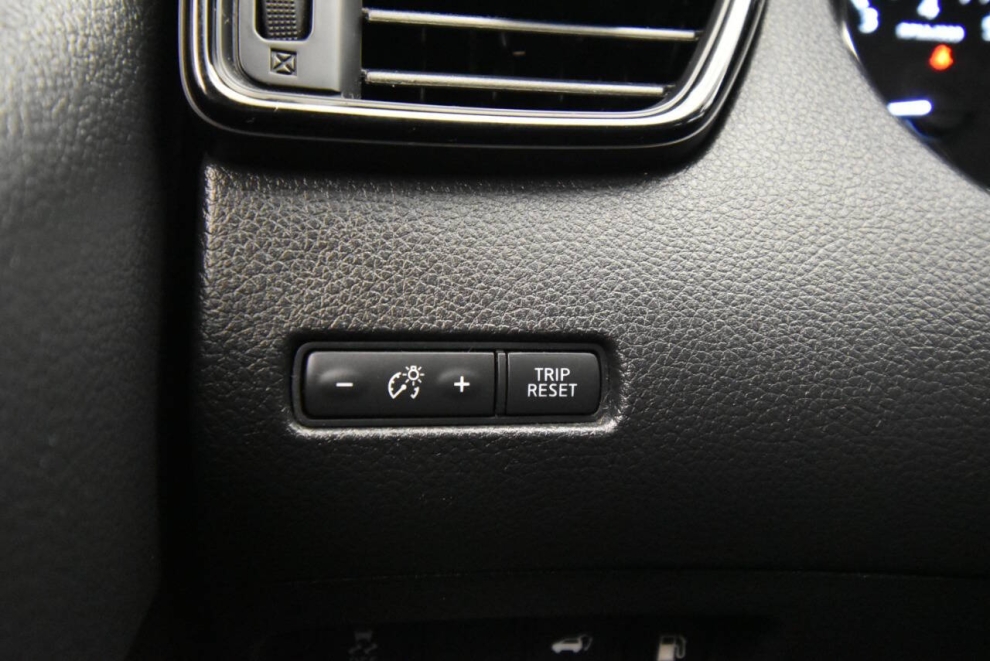 2018 Nissan Rogue SV, Silver, Mileage: 62,145 - photo 27