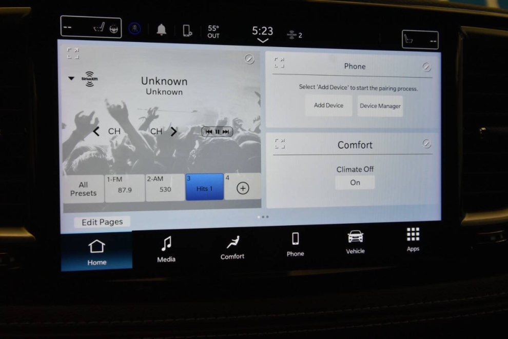 2023 Chrysler Pacifica Plug-In Hybrid Touring L 4dr Mini Van, Black, Mileage: 75,812 - photo 20