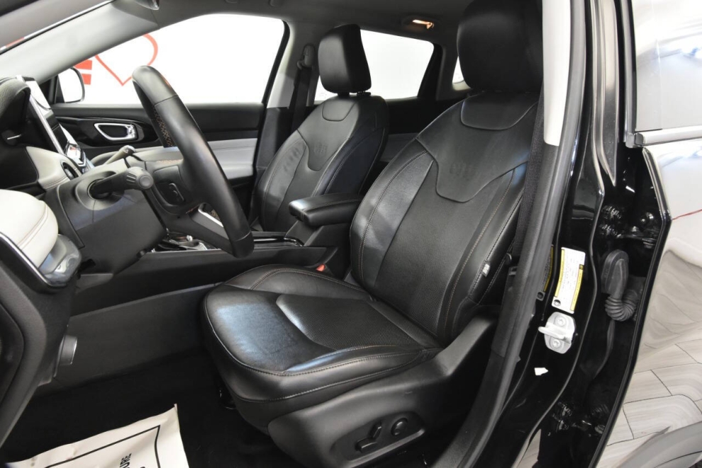 2022 Jeep Compass Limited, Black, Mileage: 64,762 - photo 10
