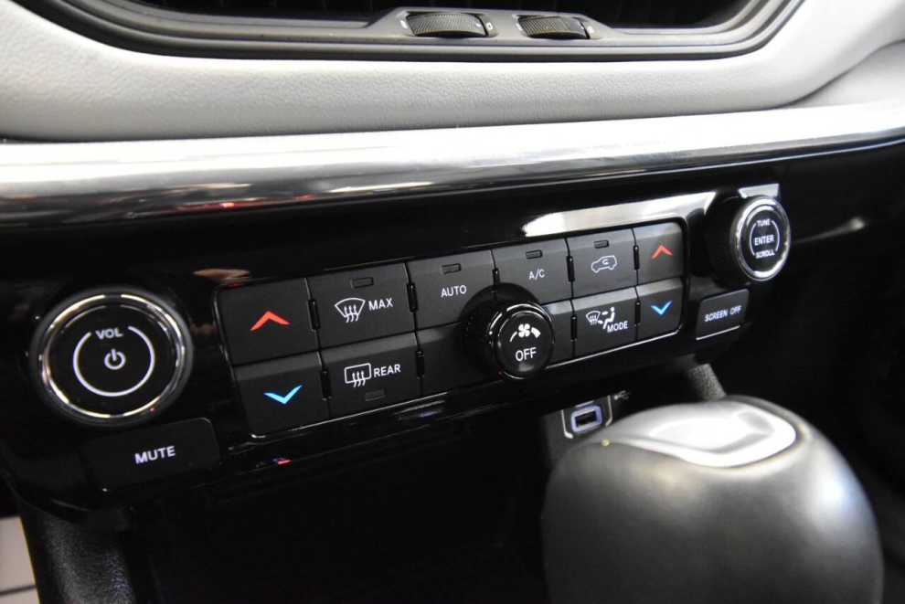 2022 Jeep Compass Limited, Black, Mileage: 64,762 - photo 21