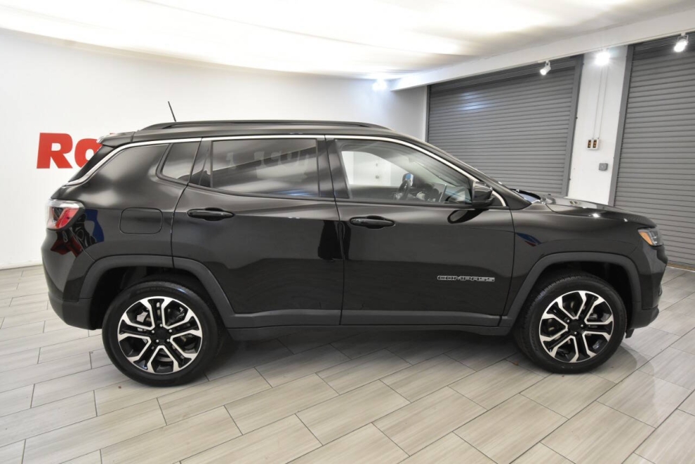 2022 Jeep Compass Limited, Black, Mileage: 64,762 - photo 5
