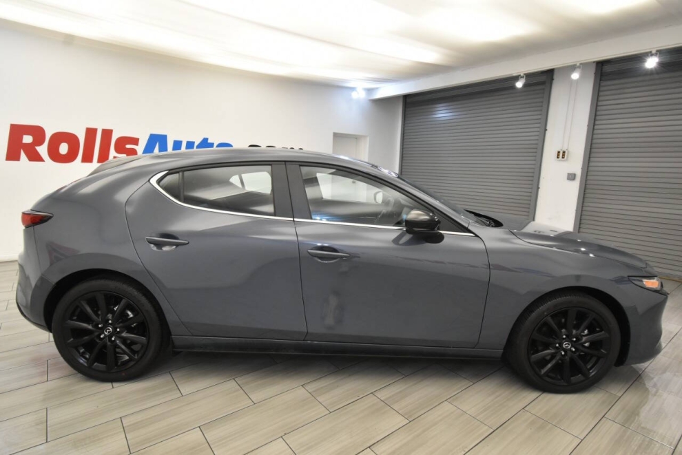 2025 Mazda Mazda3 Hatchback 2.5 S Carbon Edition AWD 4dr Hatchback, Gray, Mileage: 3,559 - photo 5