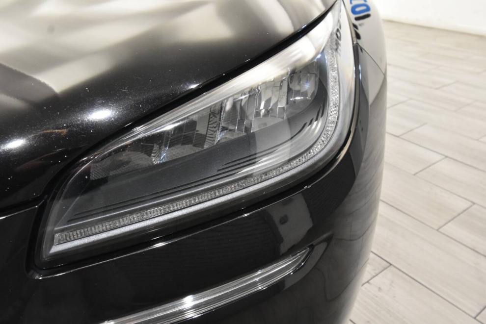 2021 Lincoln Corsair Reserve AWD 4dr SUV, Black, Mileage: 96,082 - photo 8