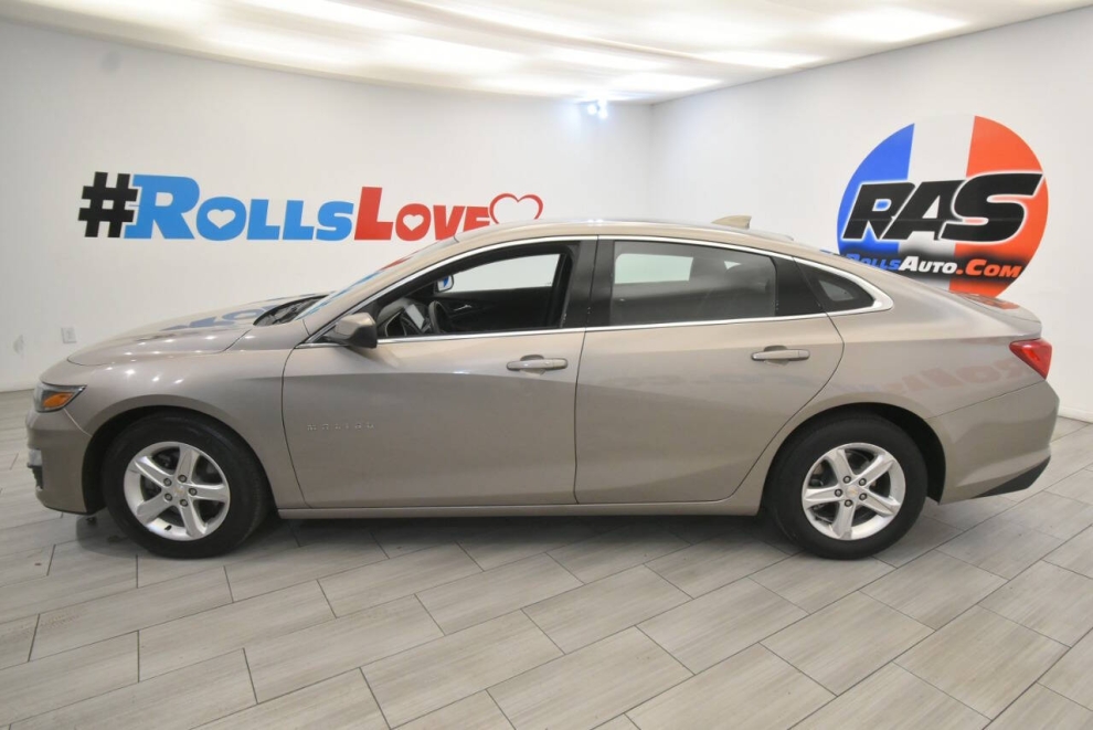 2023 Chevrolet Malibu LT 4dr Sedan w/1LT, Gray, Mileage: 46,540 - photo 1