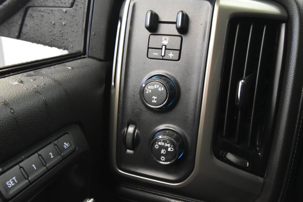 2018 Chevrolet Silverado 1500 High Country, Gray, Mileage: 91,906 - photo 30