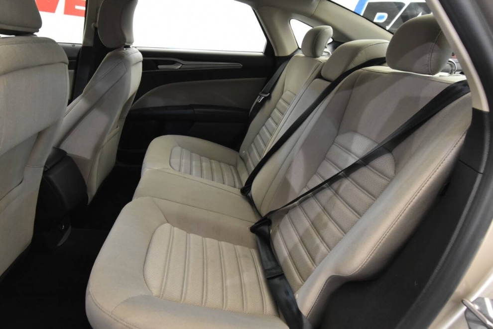2019 Ford Fusion S 4dr Sedan, Beige, Mileage: 44,023 - photo 13
