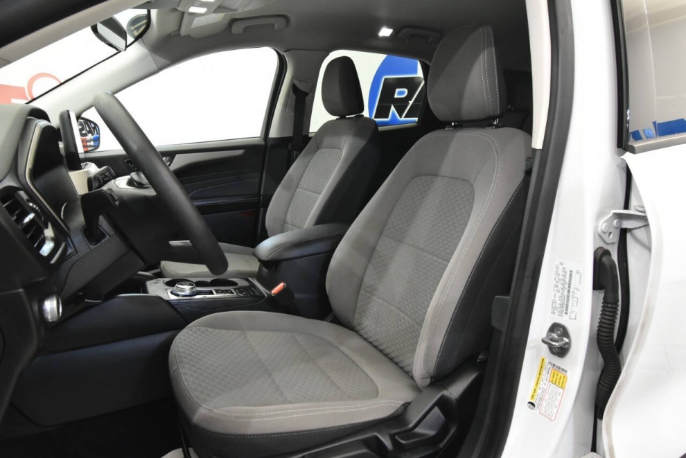 2021 Ford Escape SE 4dr SUV, White, Mileage: 55,510 - photo 10