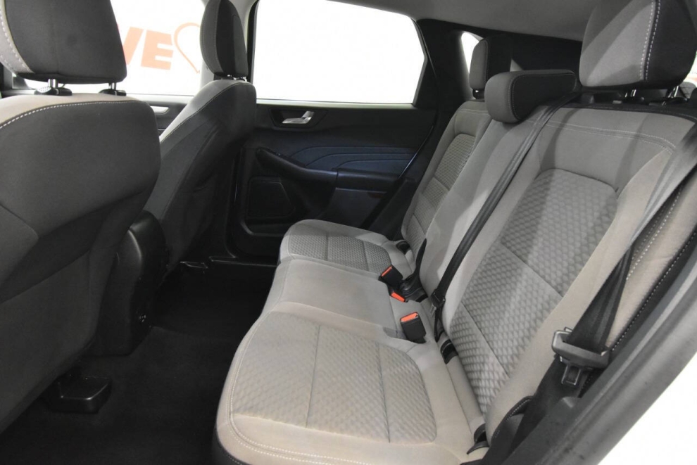 2021 Ford Escape SE 4dr SUV, White, Mileage: 55,510 - photo 13