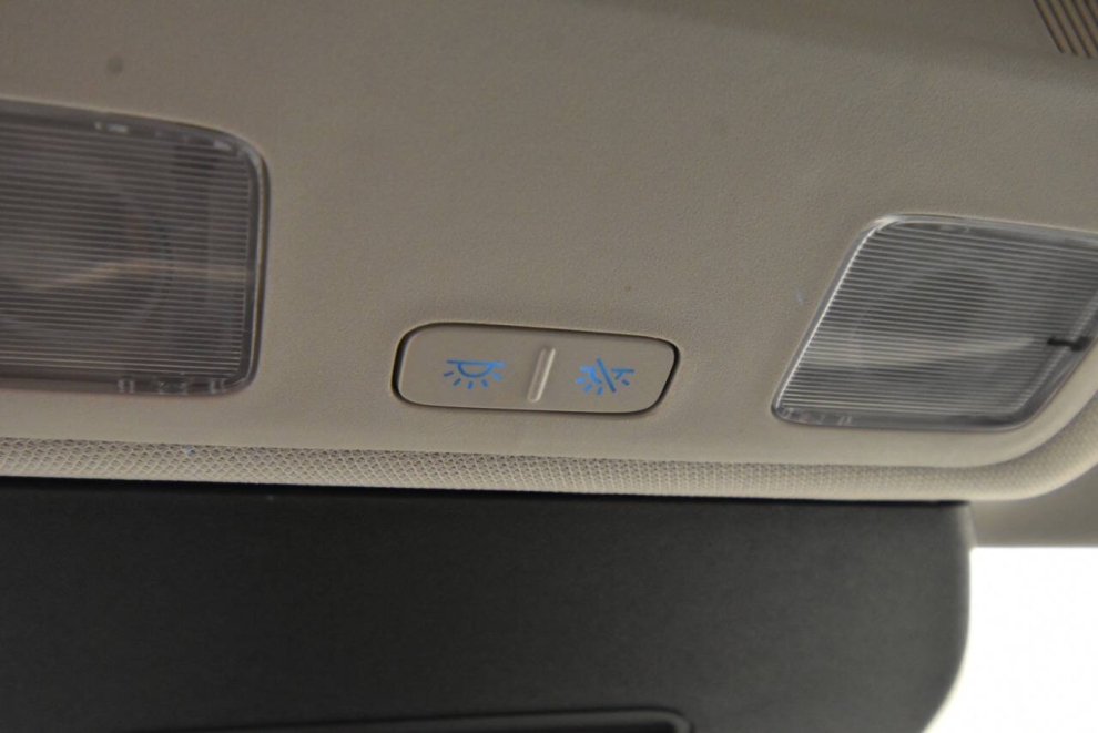 2021 Ford Escape SE 4dr SUV, White, Mileage: 55,510 - photo 22