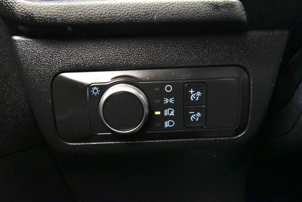 2021 Ford Escape SE 4dr SUV, White, Mileage: 55,510 - photo 28