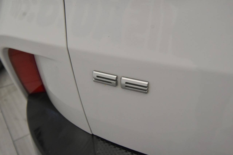 2021 Ford Escape SE 4dr SUV, White, Mileage: 55,510 - photo 30