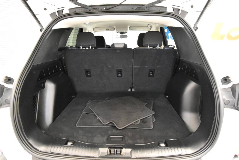 2021 Ford Escape SE 4dr SUV, White, Mileage: 55,510 - photo 31