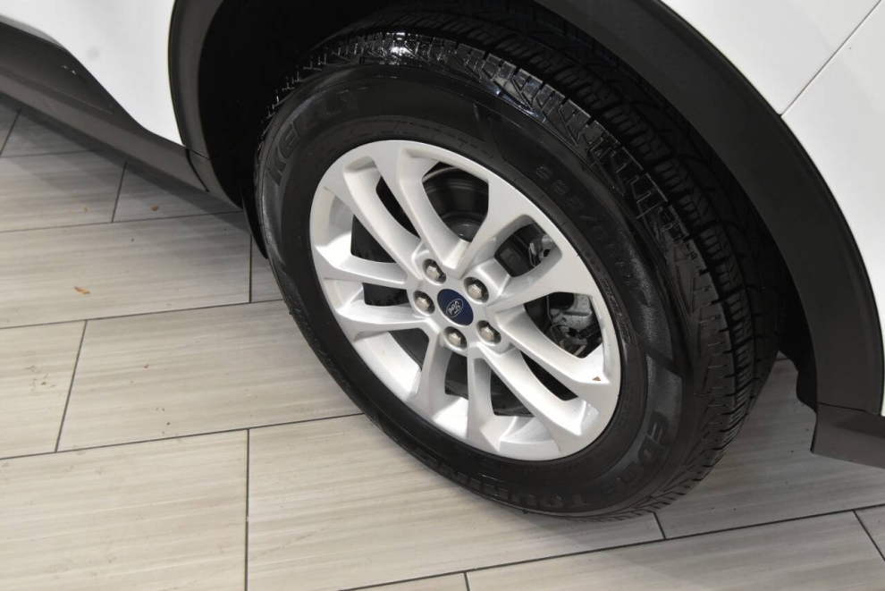 2021 Ford Escape SE 4dr SUV, White, Mileage: 55,510 - photo 9