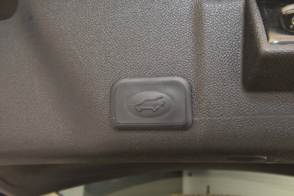 2017 GMC Acadia Limited Base AWD 4dr SUV, Gray, Mileage: 97,597 - photo 37