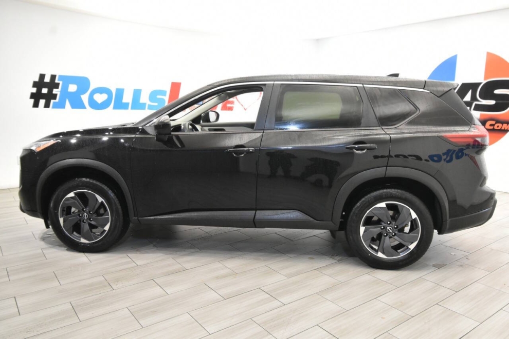 2024 Nissan Rogue SV AWD 4dr Crossover, Black, Mileage: 47,447 - photo 1