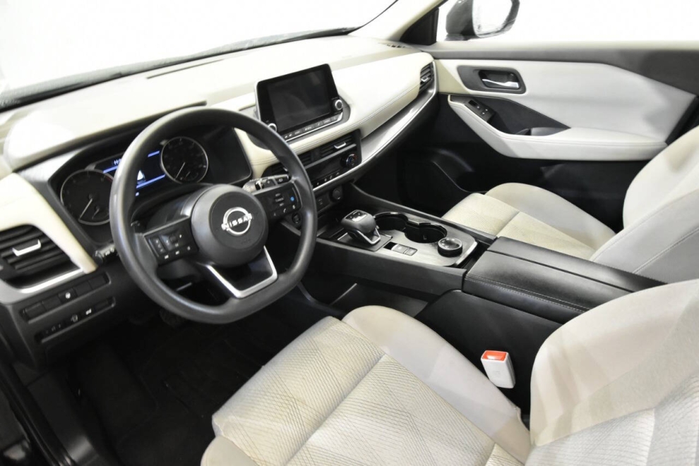 2024 Nissan Rogue SV AWD 4dr Crossover, Black, Mileage: 47,447 - photo 11