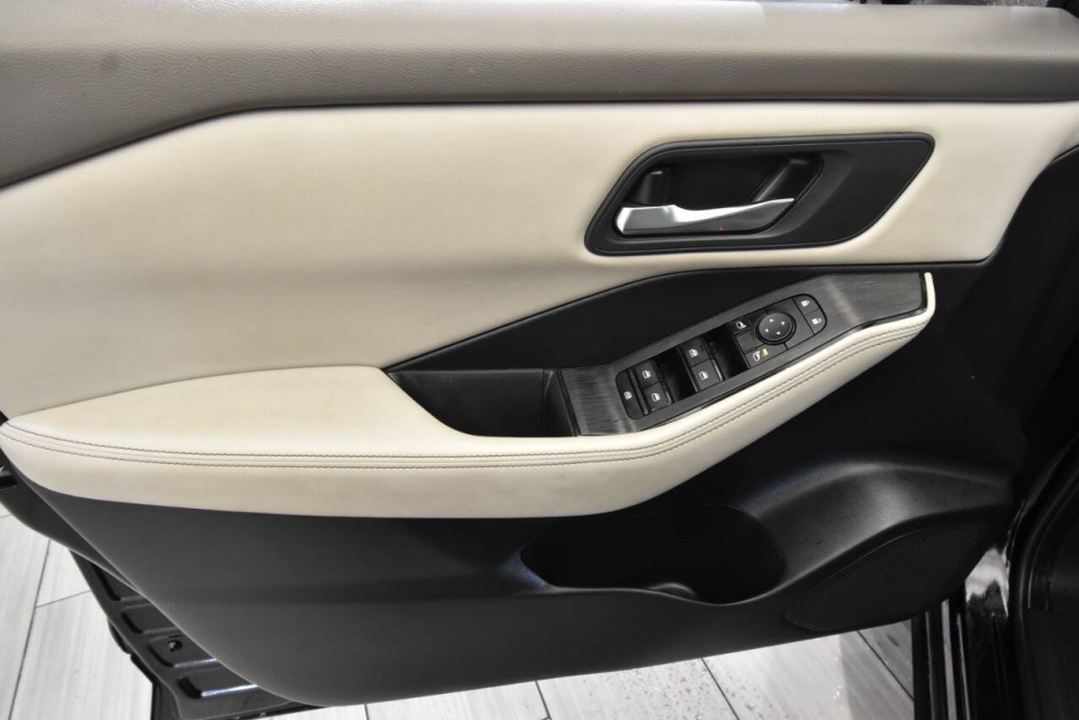 2024 Nissan Rogue SV AWD 4dr Crossover, Black, Mileage: 47,447 - photo 12